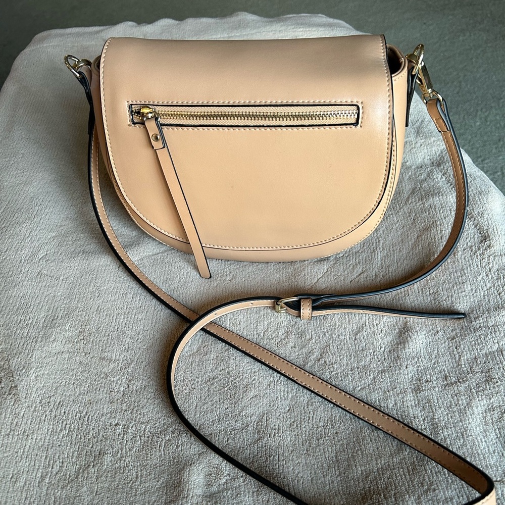 KC Jagger Women's Sylvie Saddle Bag in Camel